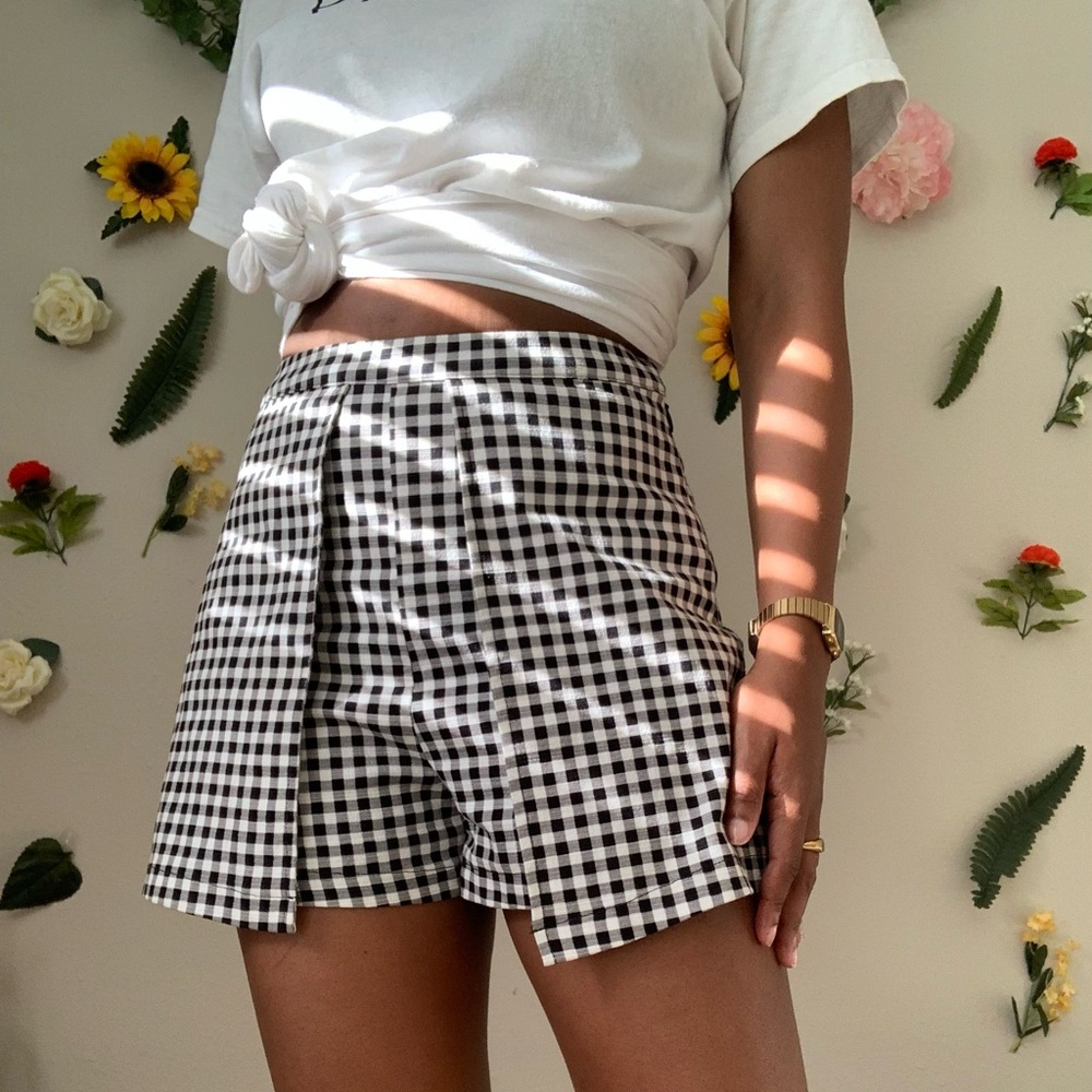 Hollister Vintage-Inspired Gingham Pleated Skort